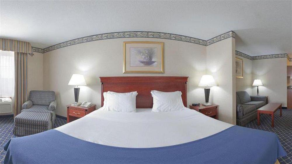 Holiday Inn Express & Suites Danville By Ihg Eksteriør billede
