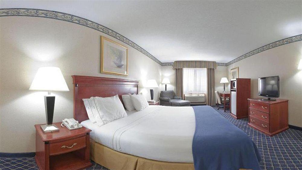 Holiday Inn Express & Suites Danville By Ihg Eksteriør billede